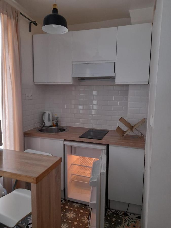 Studio 11 Calme Quartier Central, Anime, Proche Metro Appartement Parijs